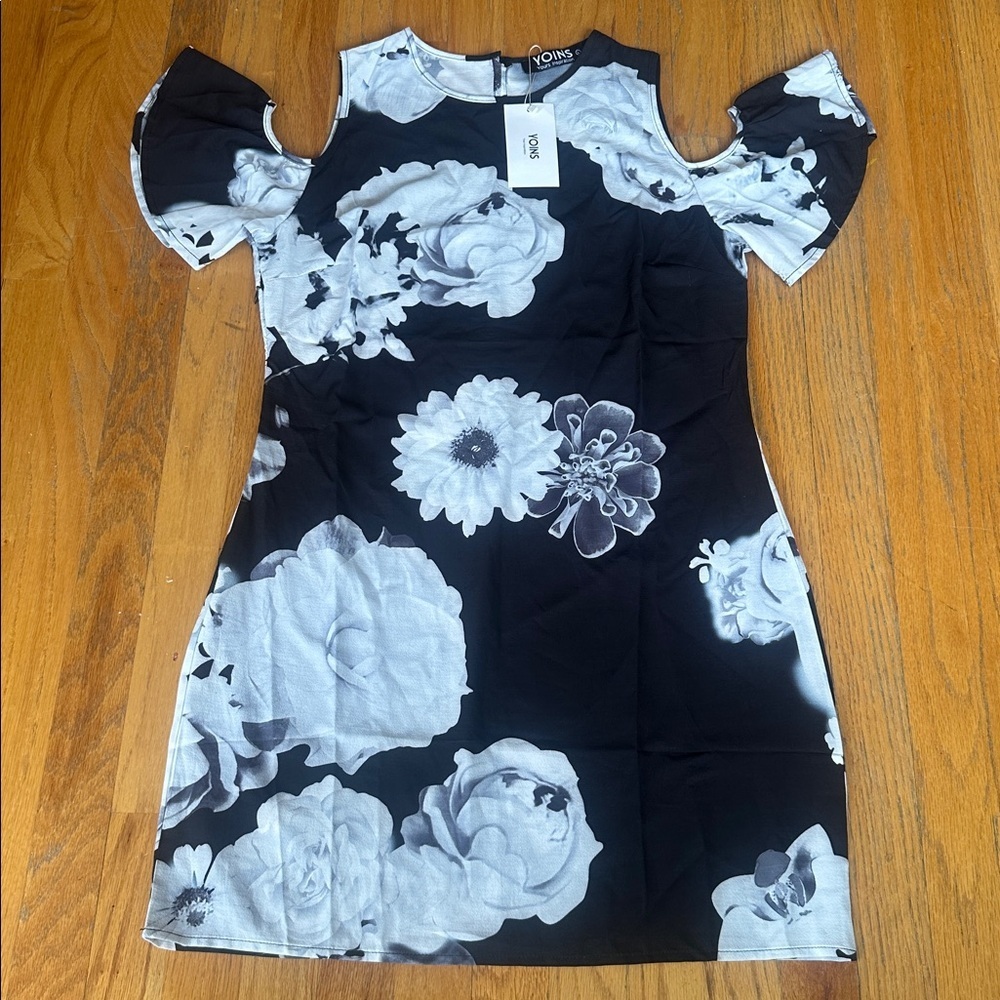 YOINS Floral Dress - Picture 3 of 11